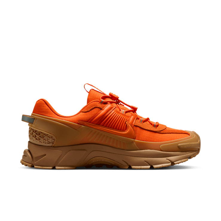 Nike Zoom Vomero Roam Safety Orange Flax Angle 5