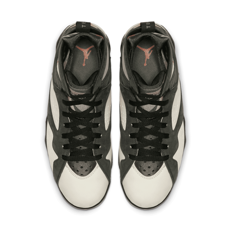 Jordan 7 Retro Patta Icicle Angle 1