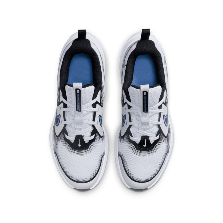 Nike Cosmic Runner Road Angle 1