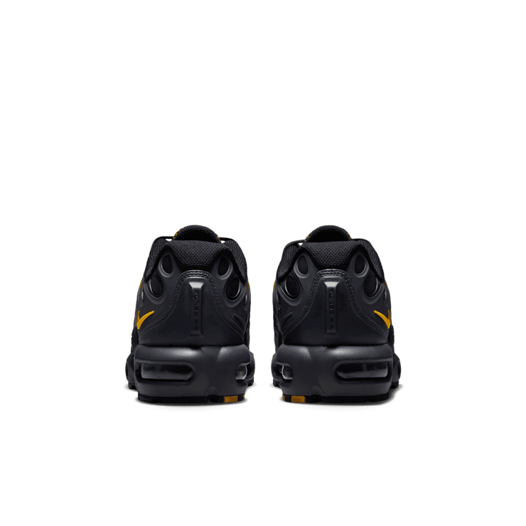 Nike Air Max Plus Drift Angle 3