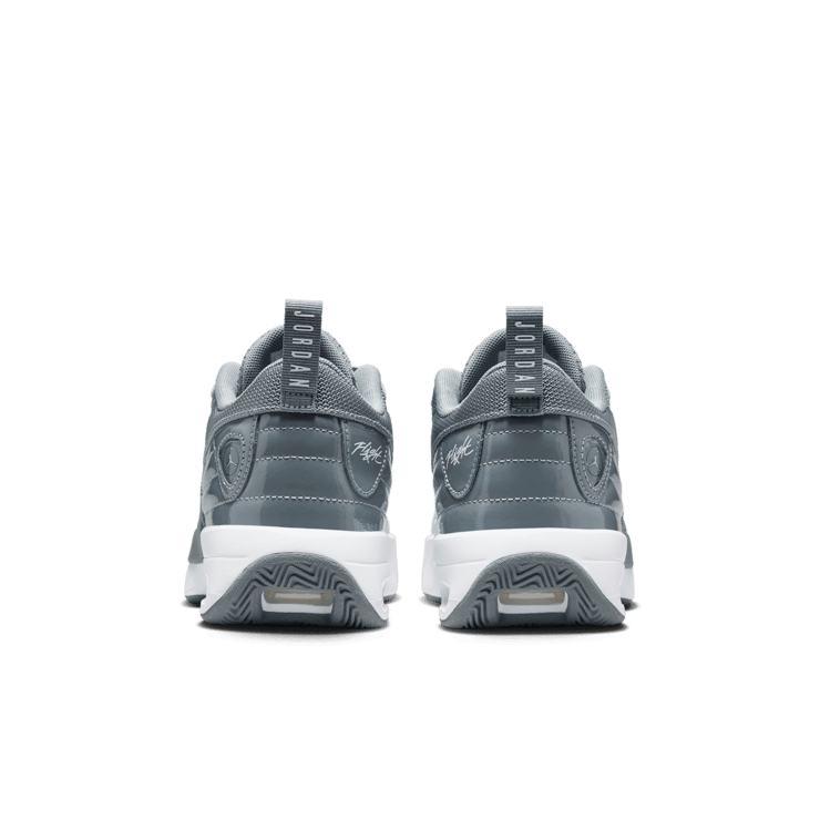 Jordan Max Aura 6 in Grey | FQ8297-002 (GS) Angle 3