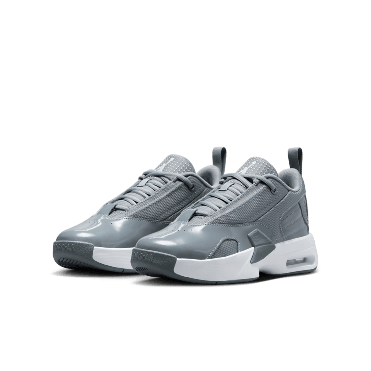 Jordan Max Aura 6 in Grey | FQ8297-002 (GS) Angle 2