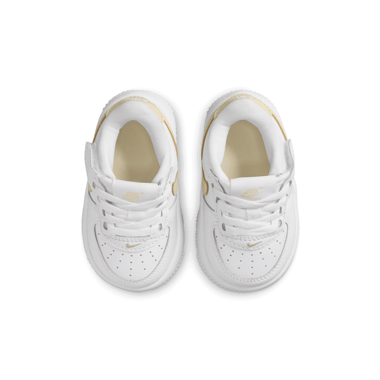 Nike Force 1 Low EasyOn Angle 1