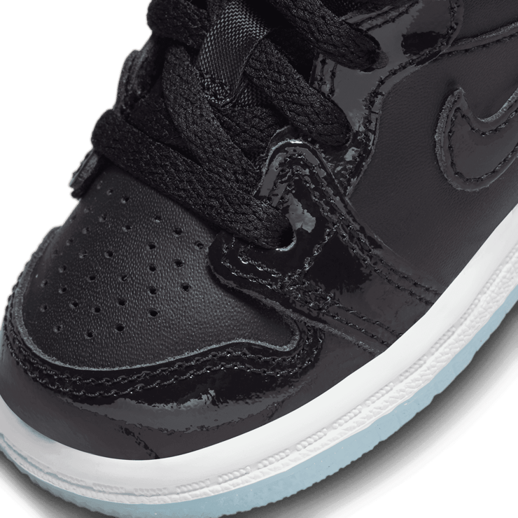 Air Jordan 1 Mid SE 'Space Jam' (TD) Angle 4