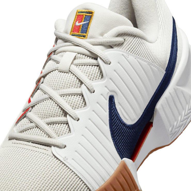 Nike GP Challenge Pro Hard Court Tennis Angle 4