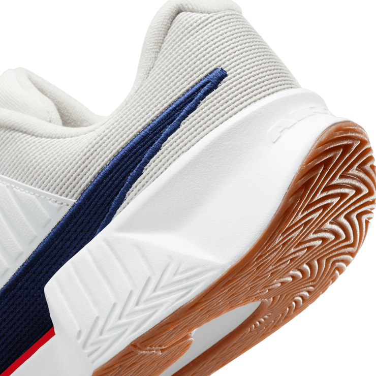 Nike GP Challenge Pro Hard Court Tennis Angle 5