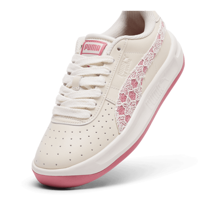 PUMA GV Special Bloom Sneakers in White Angle 2