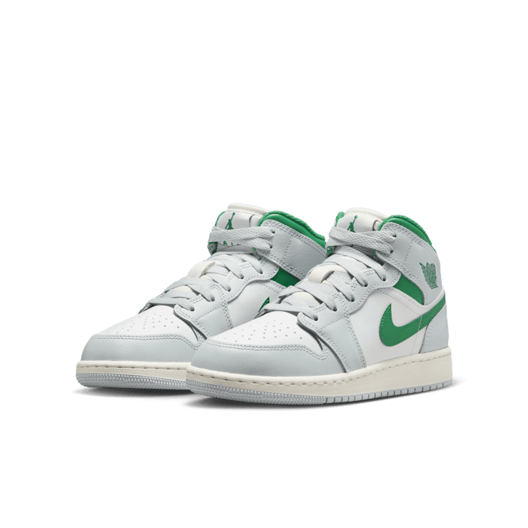 Air Jordan 1 Mid in White | DQ8423-142 (GS) Angle 2