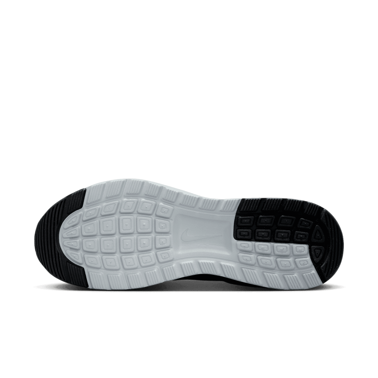 Nike Air Max Nuaxis Angle 0