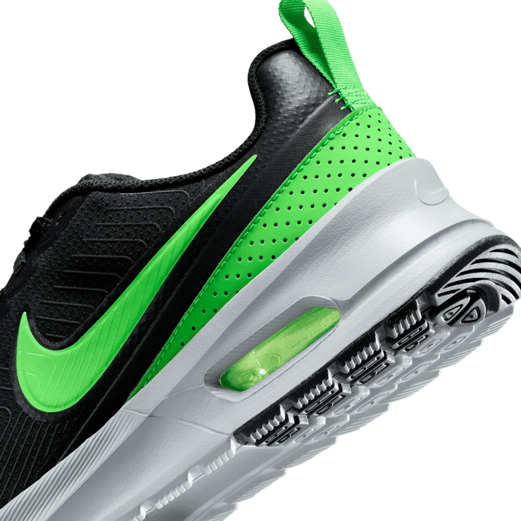 Nike Air Max Nuaxis Angle 5