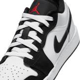 Air Jordan 1 Low  'Panda Toe' (GS) Angle 4
