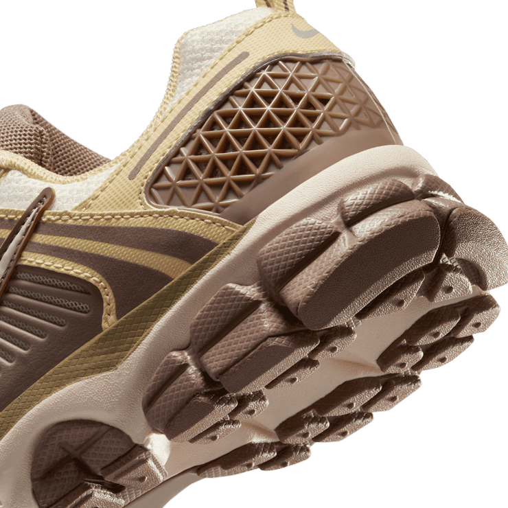 Nike Vomero 5 Angle 5