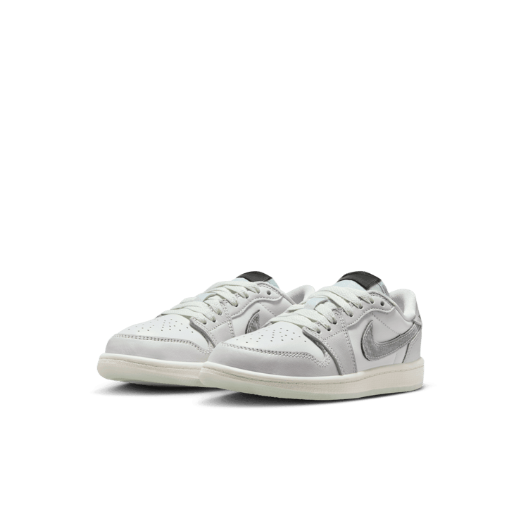 Air Jordan 1 Retro Low OG 'Year of the Snake' (PS) Angle 2