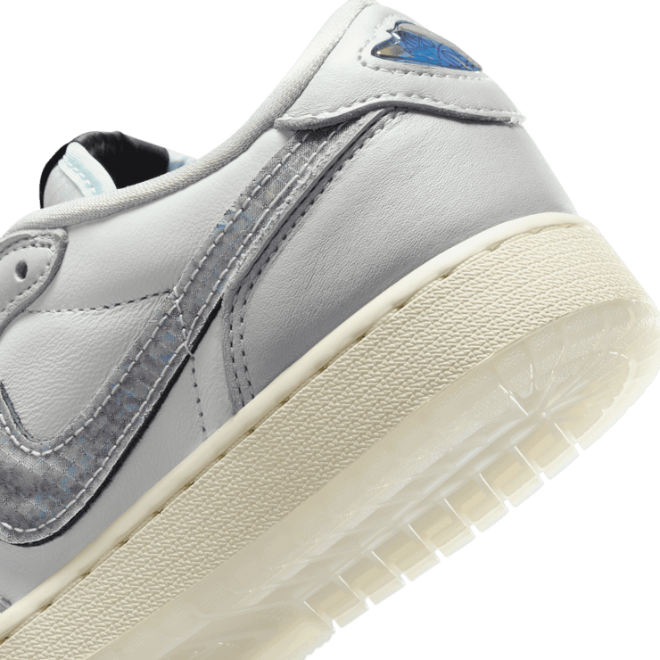 Air Jordan 1 Retro Low OG 'Year of the Snake' (GS) Angle 5