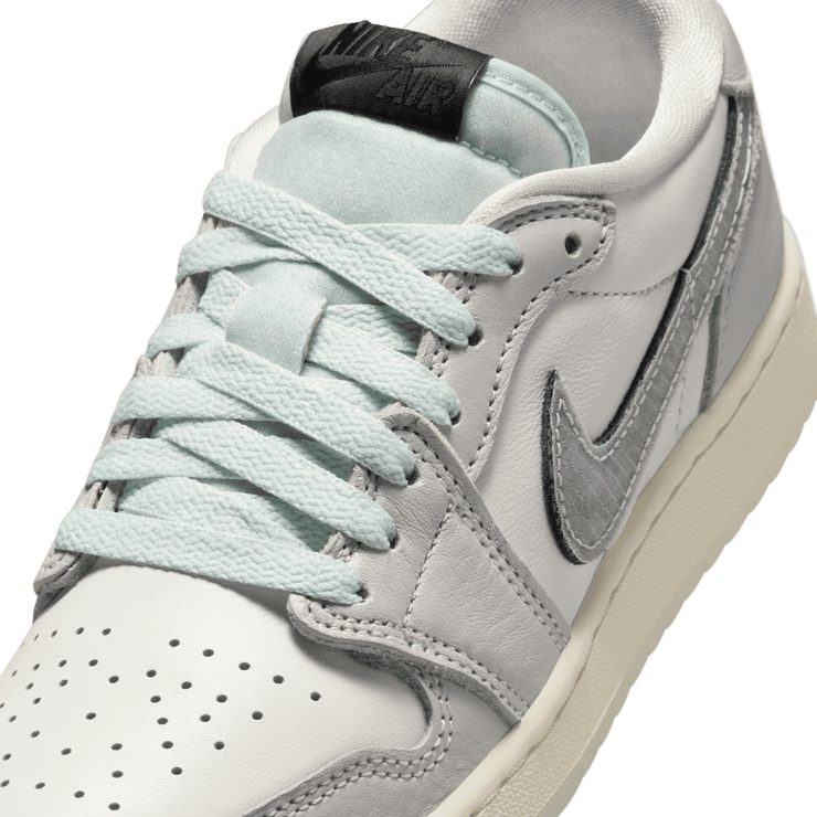 Air Jordan 1 Retro Low OG 'Year of the Snake' (GS) Angle 4