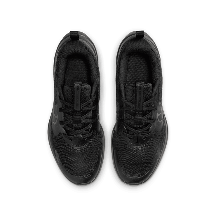 Nike Cosmic Runner Road Angle 1