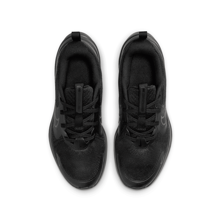 Nike Cosmic Runner Road Angle 1