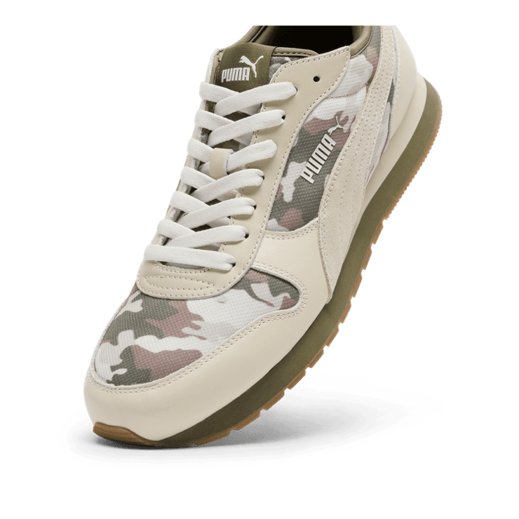 PUMA ST Miler Camo Sneakers in White Angle 2