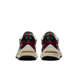Nike Vaporwaffle sacai Villain Red Neptune Green Angle 3