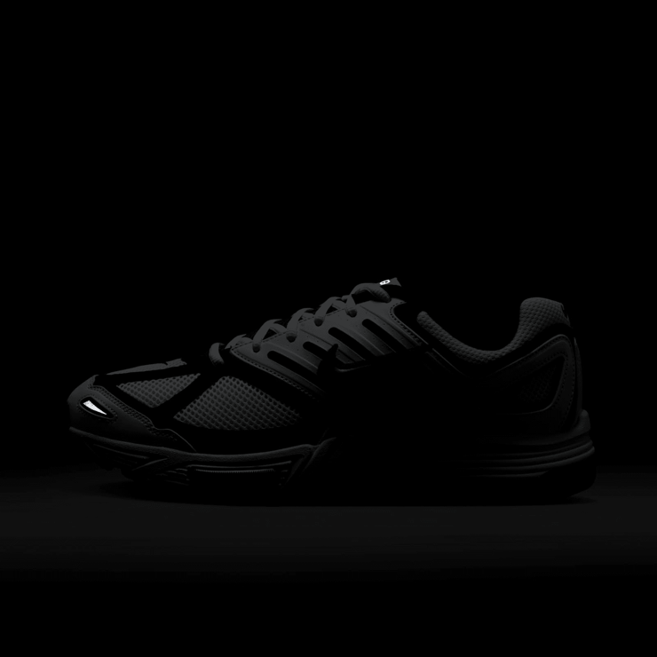 Nike Air Pegasus 2005 Angle 8