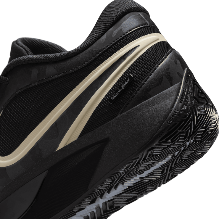 Nike Giannis Freak 6 Black Label Angle 5