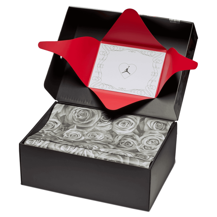 Jordan 8 Retro Valentine's Day (2018) (W) Angle 5