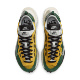 Nike Vaporwaffle sacai Tour Yellow Stadium Green Angle 1