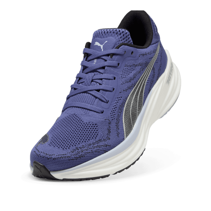 PUMA Magnify NITRO⢠2 in Blue Angle 2