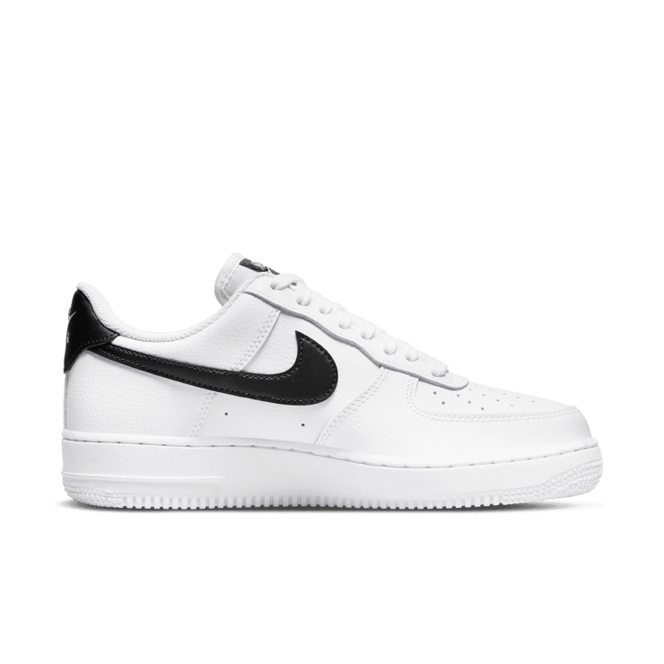 Nike Air Force 1 '07 Angle 1