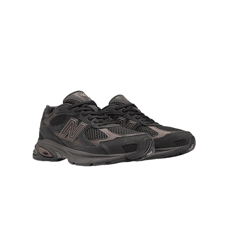 New Balance 2010 Black Ice Angle 2