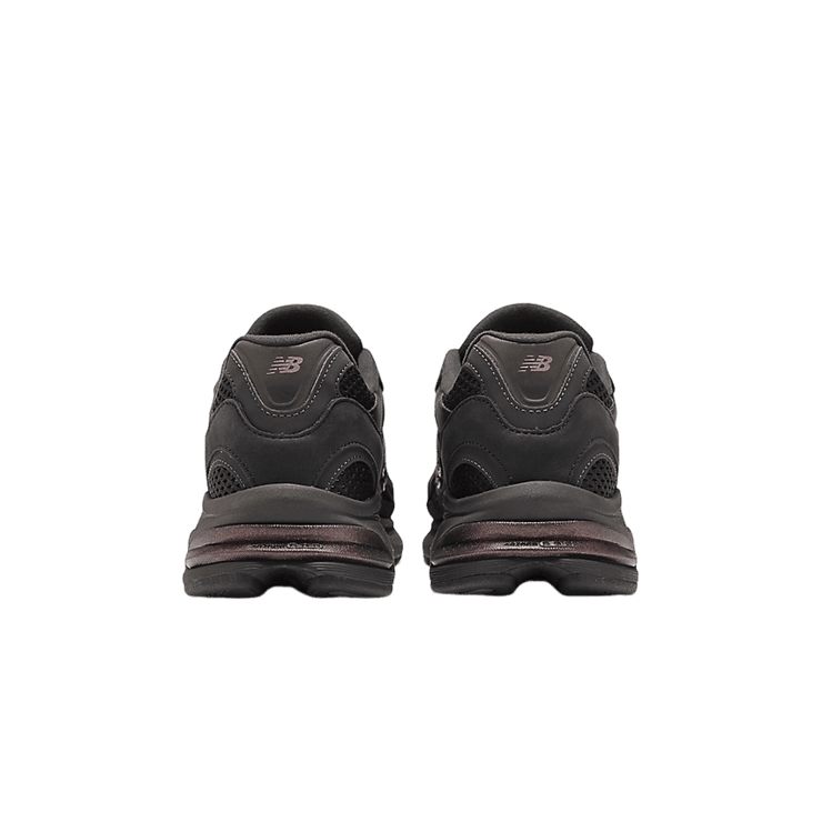 New Balance 2010 Black Ice Angle 4