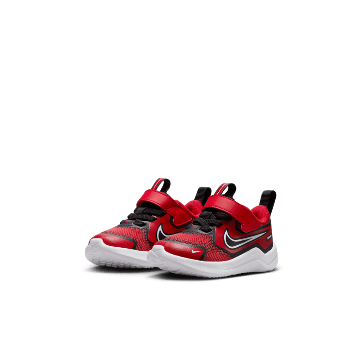 Nike Cosmic Runner Angle 2