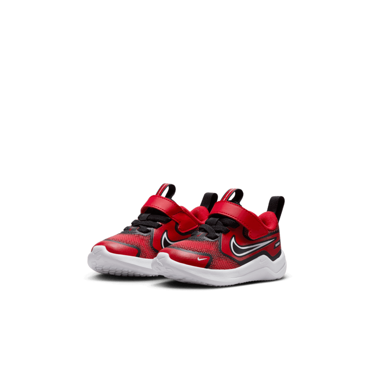 Nike Cosmic Runner Angle 2