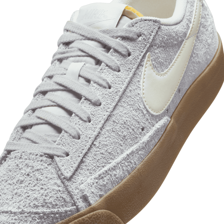 Nike Blazer Low '77 Vintage Angle 4