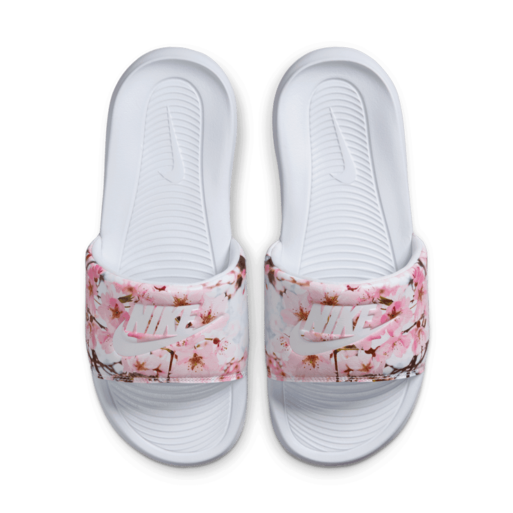Nike Victori One Slides Angle 2