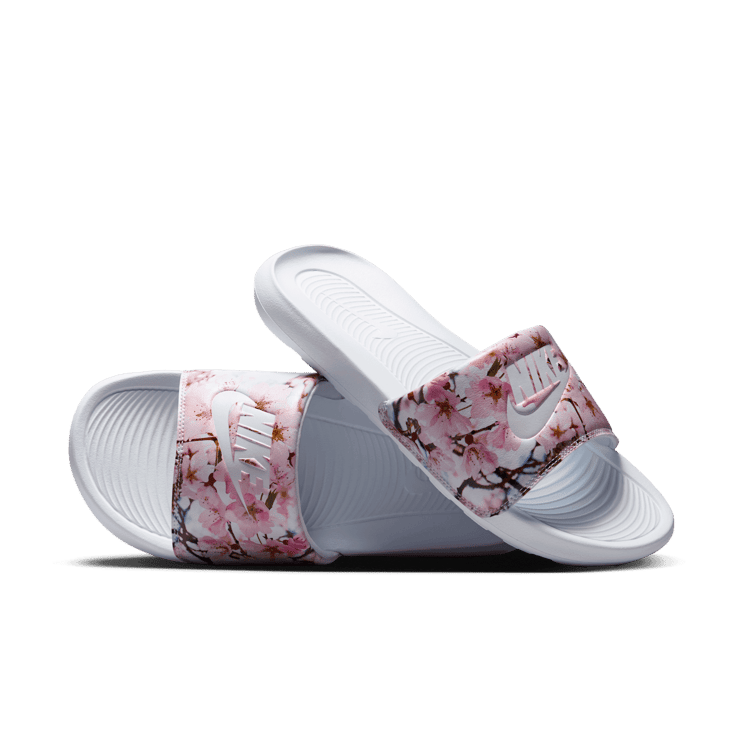 Nike Victori One Slides Angle 0