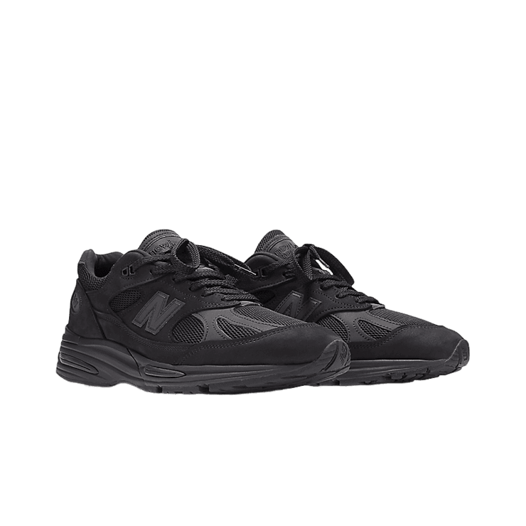 New Balance 991v2  Dover Street Market  Triple Black Angle 1