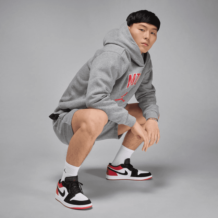 Air Jordan 1 Low SE Black Toe Angle 7