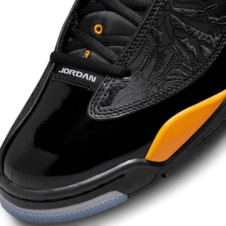 Jordan Dub Zero Black Taxi Angle 4
