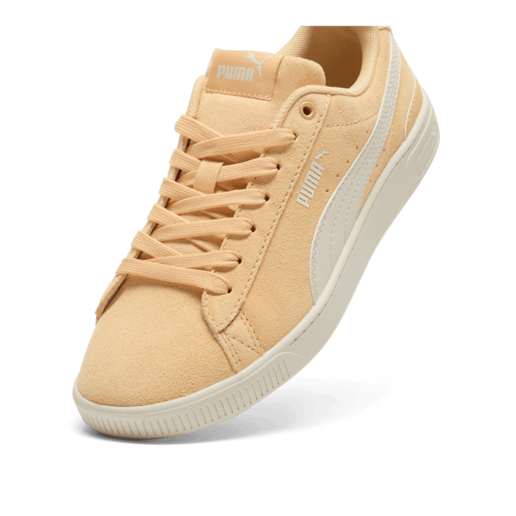 PUMA Vikky v3 Wide Sneakers in Orange Angle 3