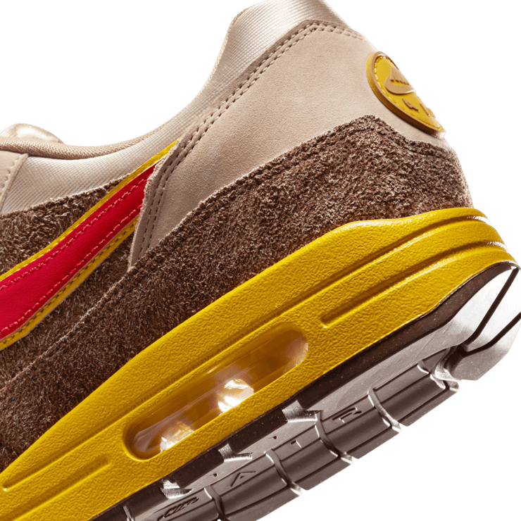 Nike Air Max 1 .SWOOSH Big Head Origins Angle 8