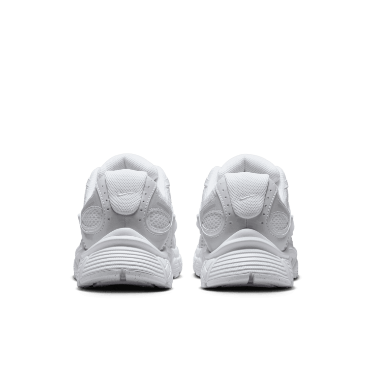 Nike V5 RNR Angle 3