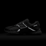 Nike V5 RNR Angle 9