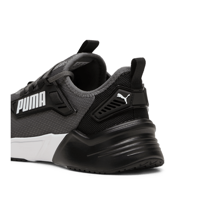 PUMA Retaliate 3 in Black Angle 4