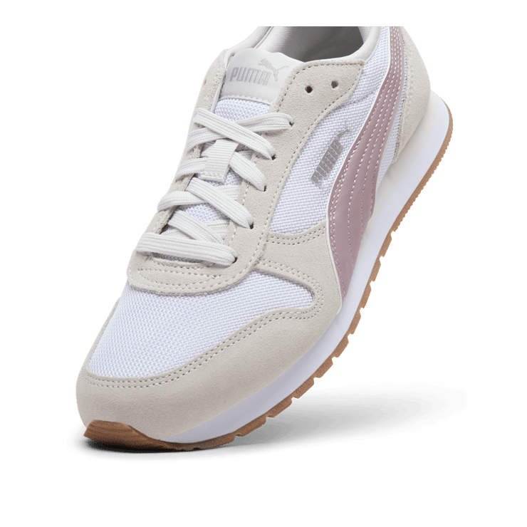 PUMA ST MILER Sneakers in Grey Angle 3
