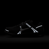Nike Zoom Vomero 5 Black Pink Blast Angle 7