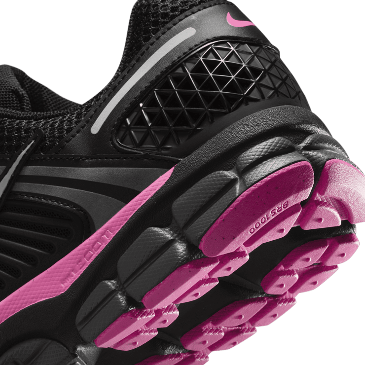 Nike Zoom Vomero 5 Black Pink Blast Angle 5