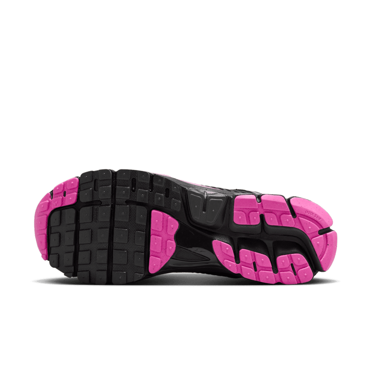 Nike Zoom Vomero 5 Black Pink Blast Angle 0