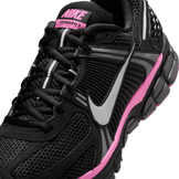 Nike Zoom Vomero 5 Black Pink Blast Angle 4