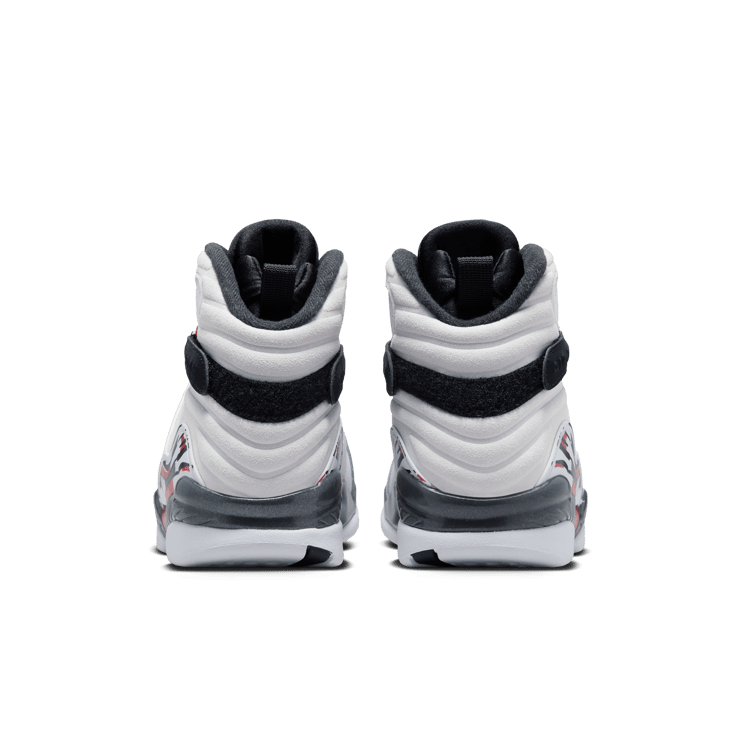 Air Jordan 8 Retro Bugs Bunny Angle 2